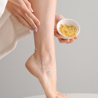 Body Scrub - Mugwort & Lavender - For Healthy Circulation & Keratosis Pilaris - Essential Moisture